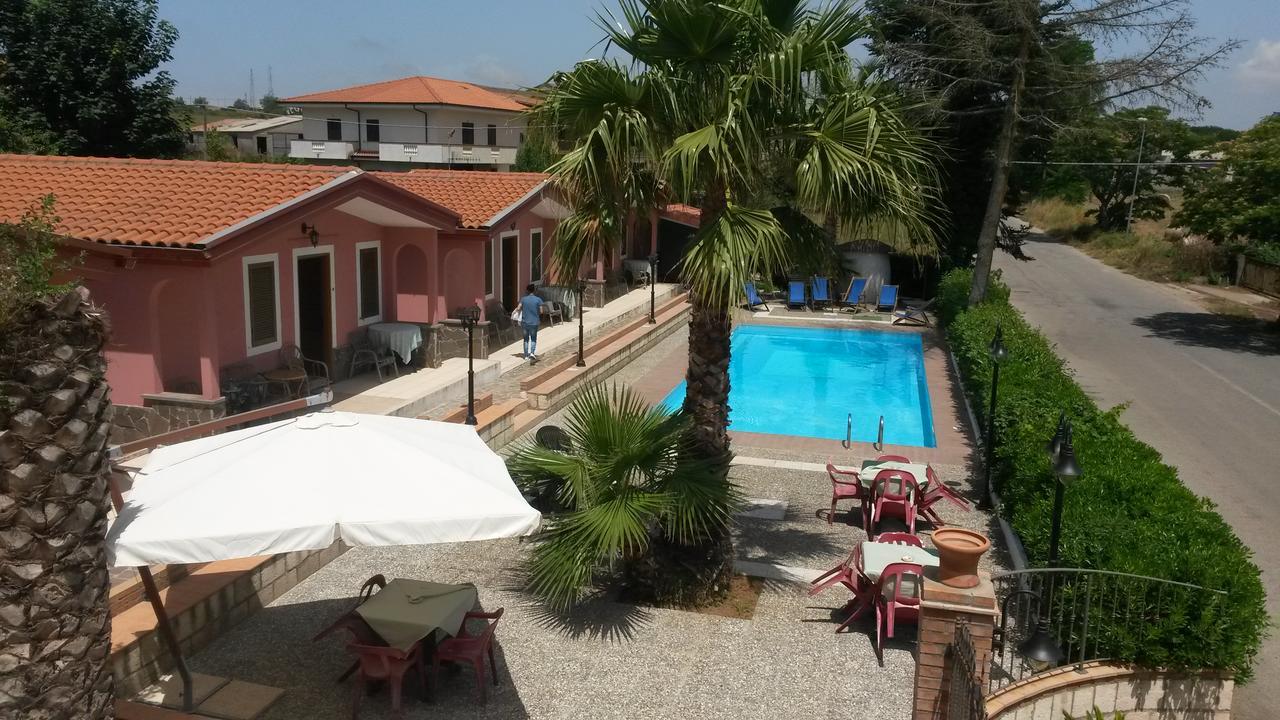 Hotel La Pineta Joppolo Exterior photo